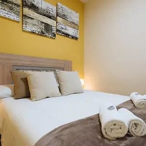 https://cozy-and-well-located-apartment-in-the-center-of-seville.es-andalucia.com